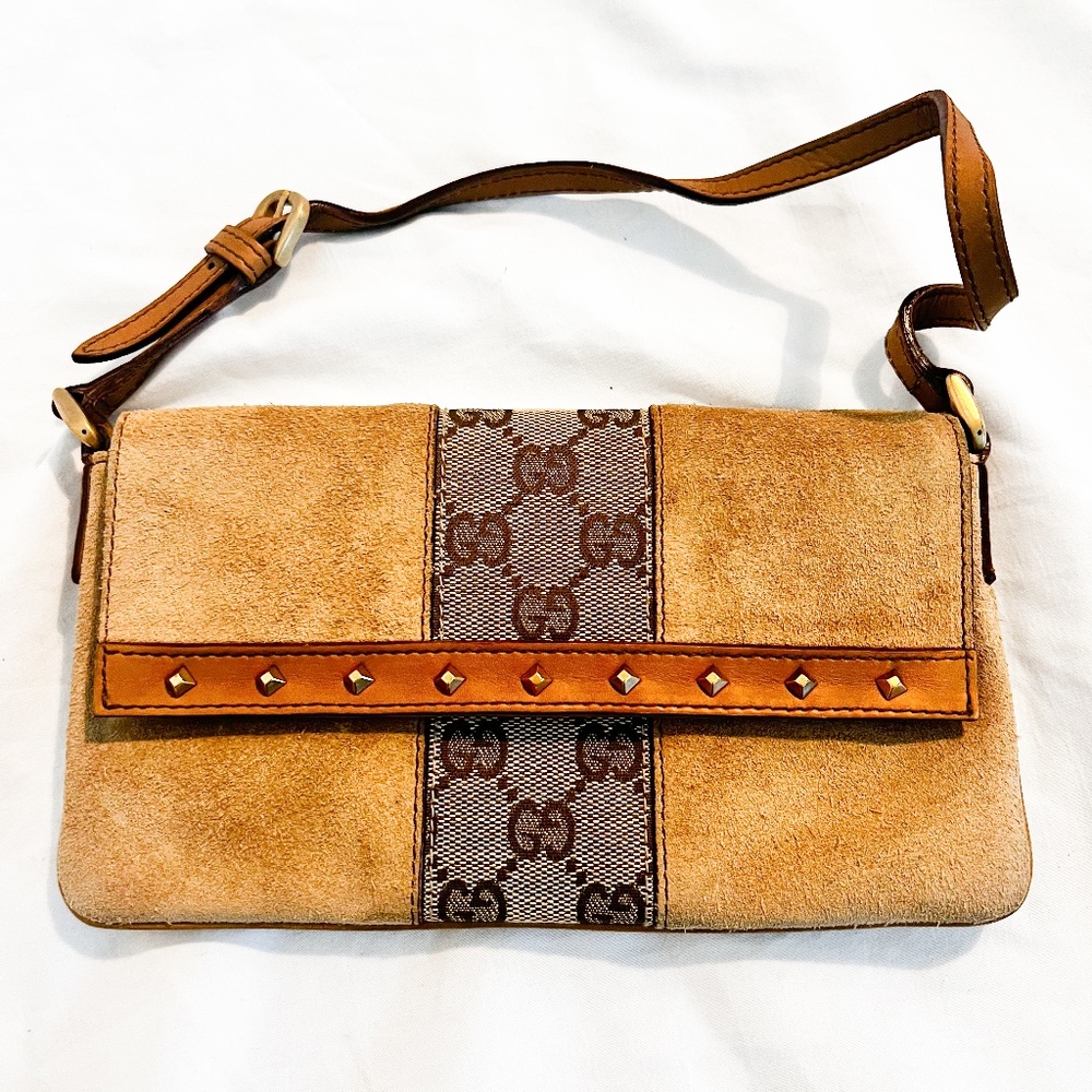 lightly used excellent condition super rare gucci small clutch, shoulder bag